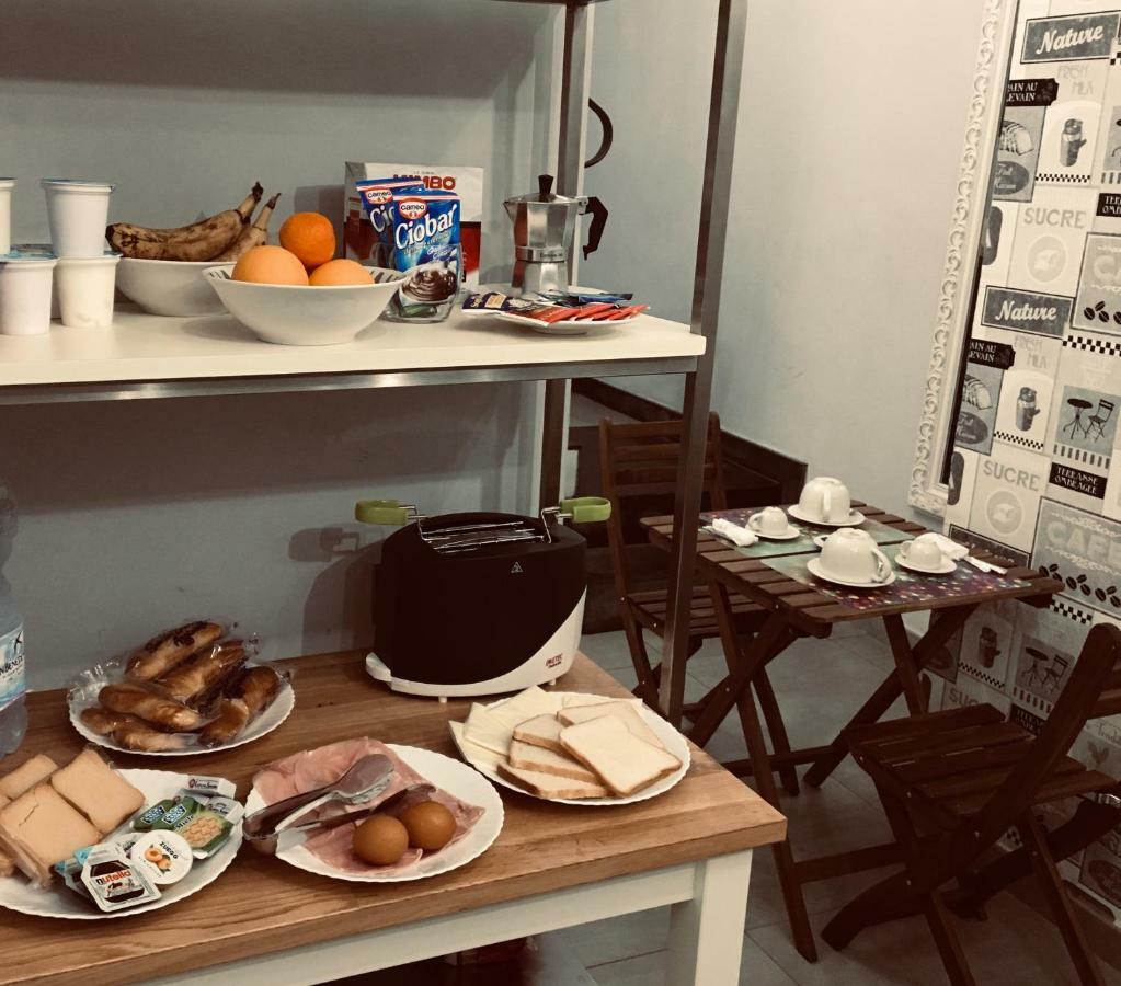 B&B Fiumara Napoli Eksteriør billede